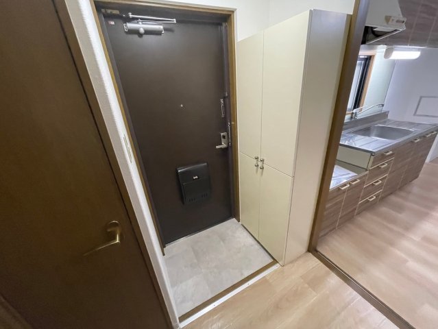 ルブニール西郷の玄関