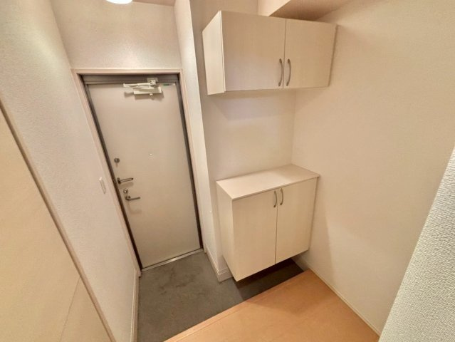 セジュール東阿保　A棟の玄関