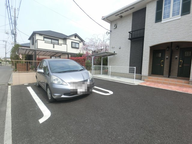 【駐車場】