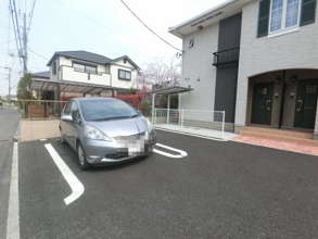 【駐車場】