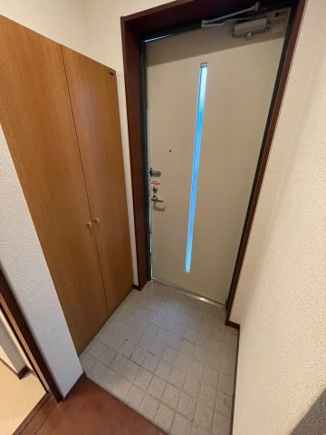 A-FLATの玄関