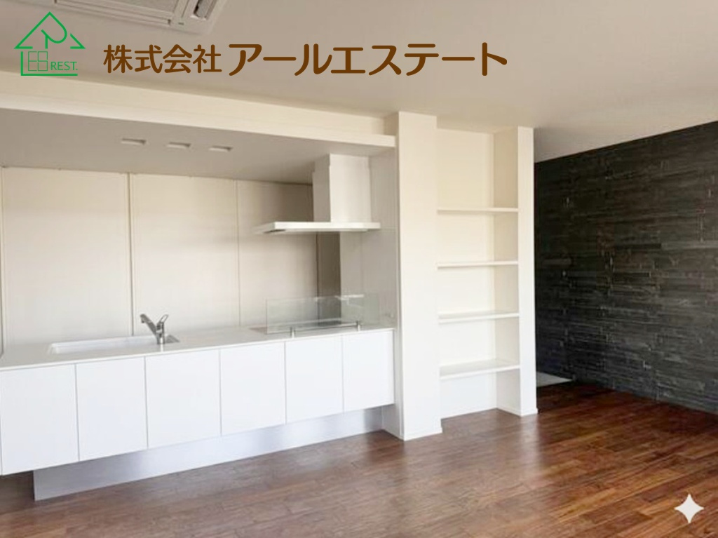 姫路市大津区長松　　山陽電鉄網干線「平松駅」徒歩12分の居間・リビング