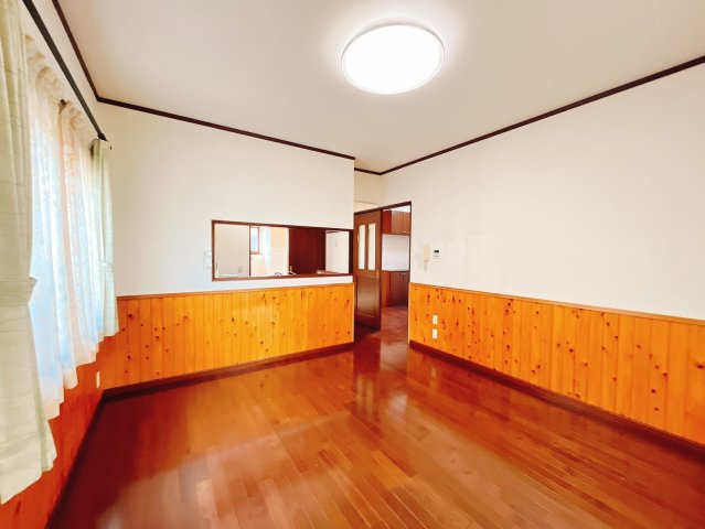 【居間・リビング】 | 藤岡市藤岡　中古住宅