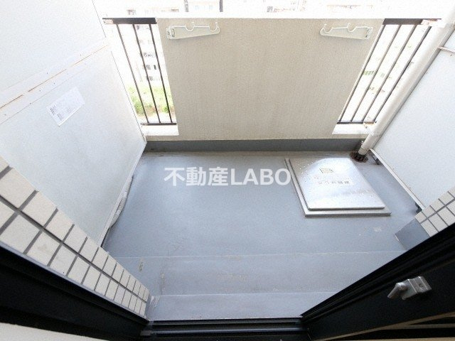 パークサイド上本町駅前のバルコニー