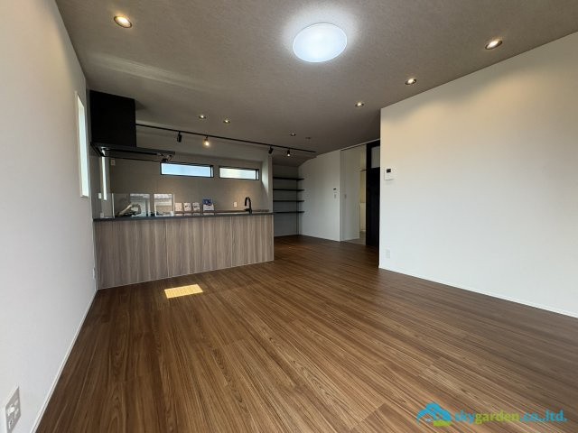 藤沢市辻堂太平台　新築戸建　全1棟の居間・リビング|使いやすい居間です