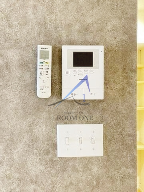 ＯＷＮ　ＡＰＡＲＴＭＥＮＴ　一之江のセキュリティ|モニター付きインターホンです。