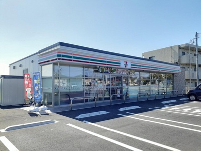 【周辺】 | ヴィラ　アルテミア　Ⅰ | セブンイレブン 中津大塚店まで1000m