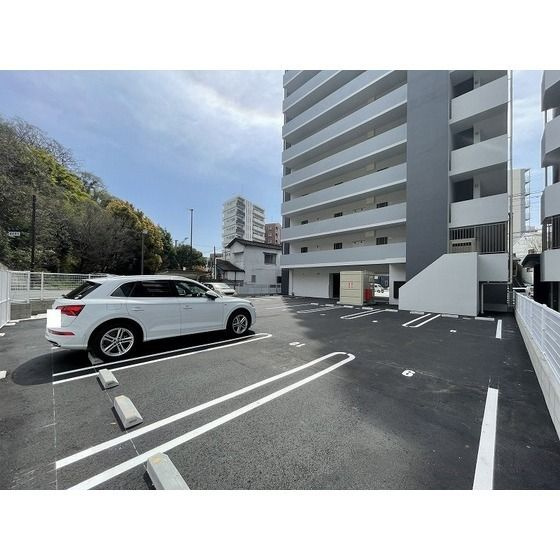 熊本市中央区新町３丁目の賃貸マンションの駐車場