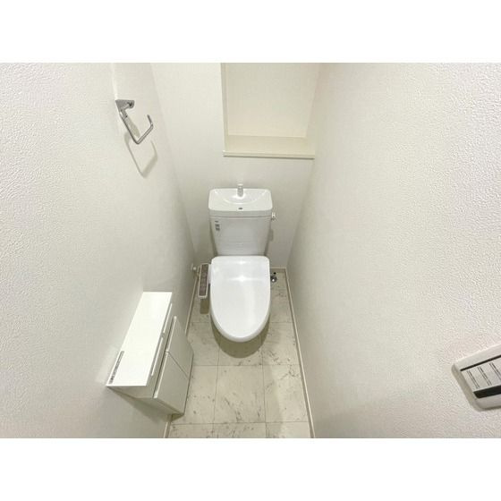 熊本市中央区新町３丁目の賃貸マンションのトイレ