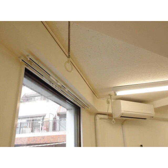ニューホワイトビルの設備