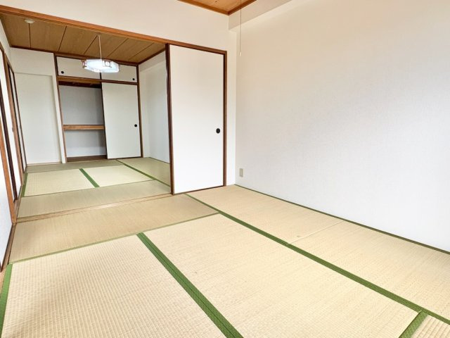 サンライズマンション岩出８の和室