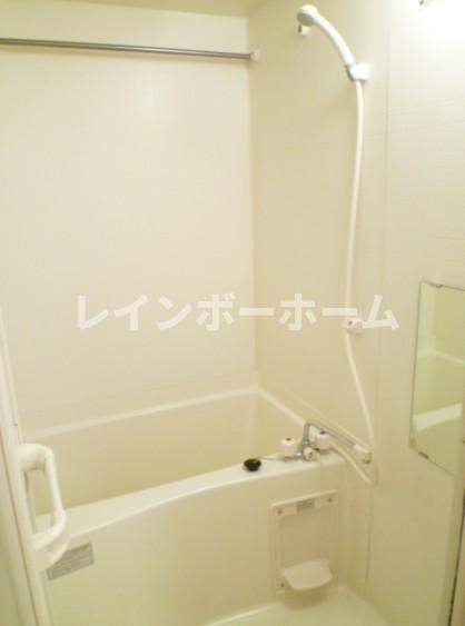 ピサンリの浴室