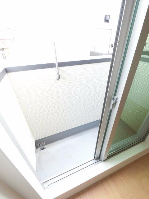 【バルコニー】