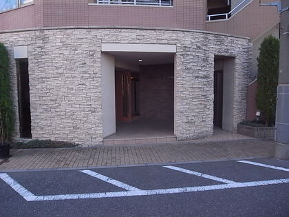 ヴェルビュ亀有のエントランス|ヴェルビュ亀有：「亀有」駅徒歩７分！
