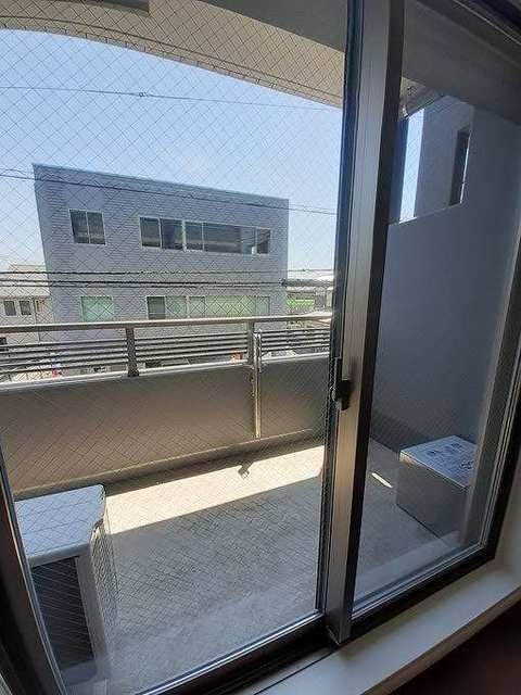 シャン・ヴァロン明神町のバルコニー