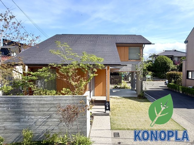 【中古戸建】前橋市上新田町の外観|■外観｜土日のご見学はもちろん、平日・夜間のご案内も大歓迎です♪「今から見たい」や「仕事終わりに見たい」にもご対応できますのでお気軽にお問い合わせください♪