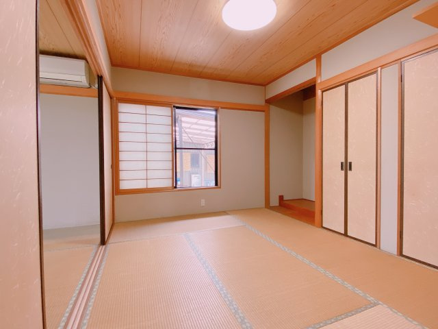 知多郡東浦町大字石浜字藤塚の和室