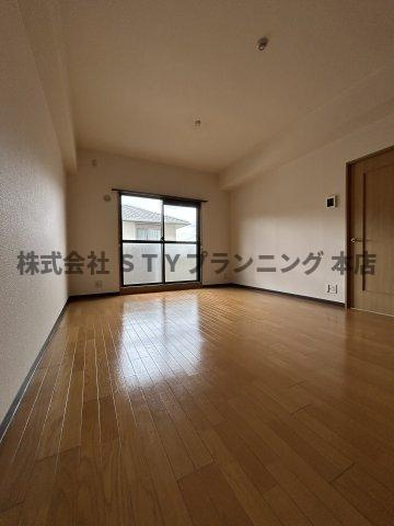 仲介手数料0円！コンフォール南川の居間・リビング