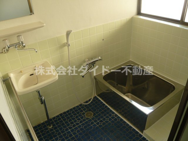 嘉穂郡桂川町大字吉隈の一戸建ての浴室