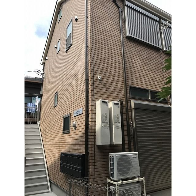 横浜市中区山元町２丁目のアパートの外観