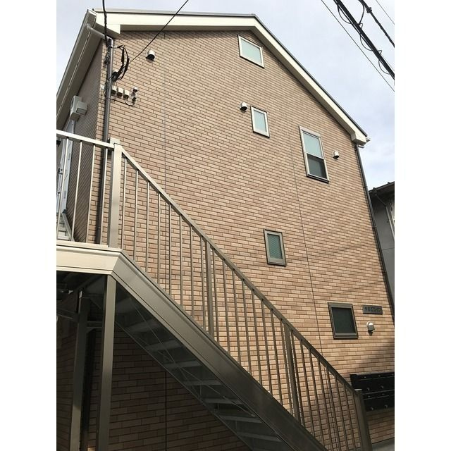横浜市中区山元町２丁目のアパートの外観