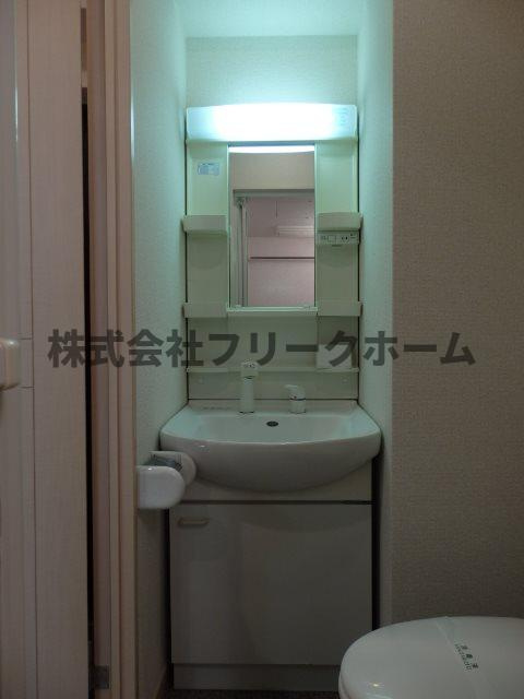 武蔵野市吉祥寺南町４丁目の賃貸マンションの洗面所