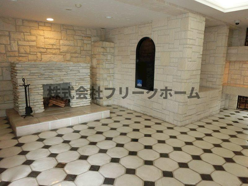 武蔵野市吉祥寺南町４丁目の賃貸マンションのロビー