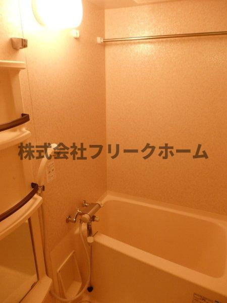 武蔵野市吉祥寺南町４丁目の賃貸マンションの浴室
