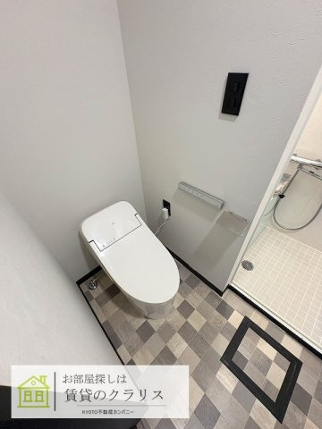 西七条名倉町36リノベ貸家のトイレ