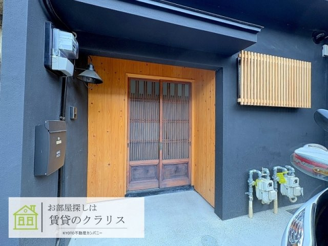 西七条名倉町36リノベ貸家の玄関