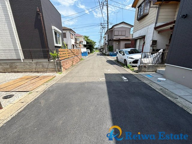 新築戸建　高座郡寒川町小谷3丁目の前面道路含む現地写真