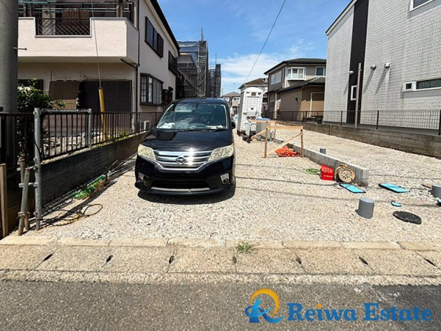 新築戸建　高座郡寒川町小谷3丁目の駐車場