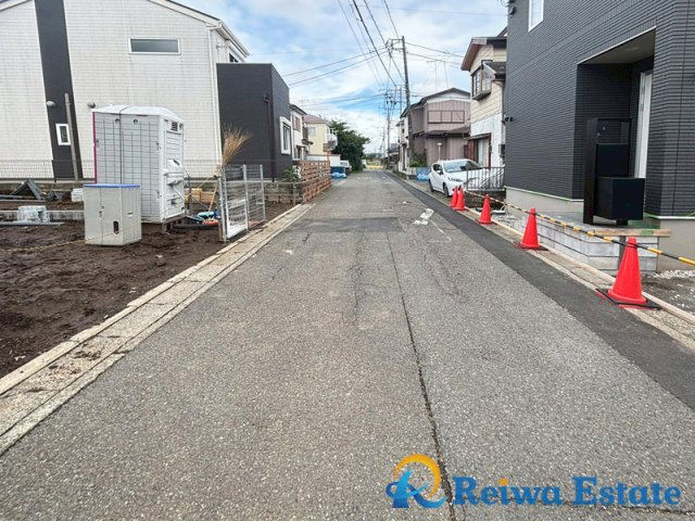 新築戸建　高座郡寒川町小谷3丁目の前面道路含む現地写真