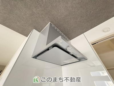 【キッチン】 | ワイウッドコート栃木市大平町富田第1期　 | シンプルながらお料理の匂いをスッキリ吸引するレンジフード☆