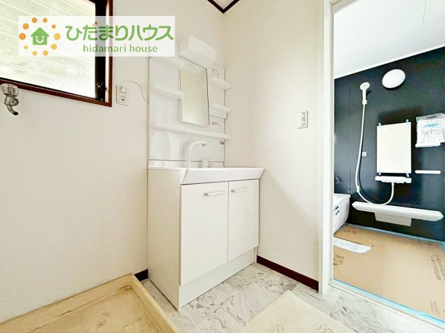 【独立洗面台】 | つくばみらい市小張　中古戸建 | シンプルで使い勝手の良い独立洗面台！
