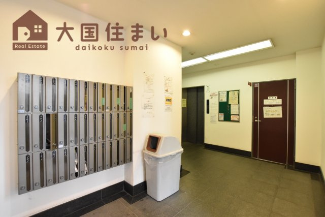 【エントランス】 | クイーンズマンション元町
