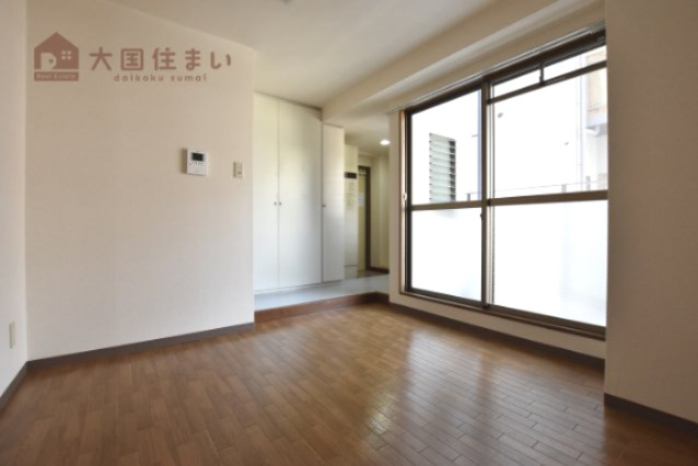 【居間・リビング】 | クイーンズマンション元町