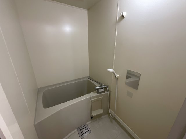 【浴室】 | モノクローム古城 | ゆったり過ごせるお風呂です