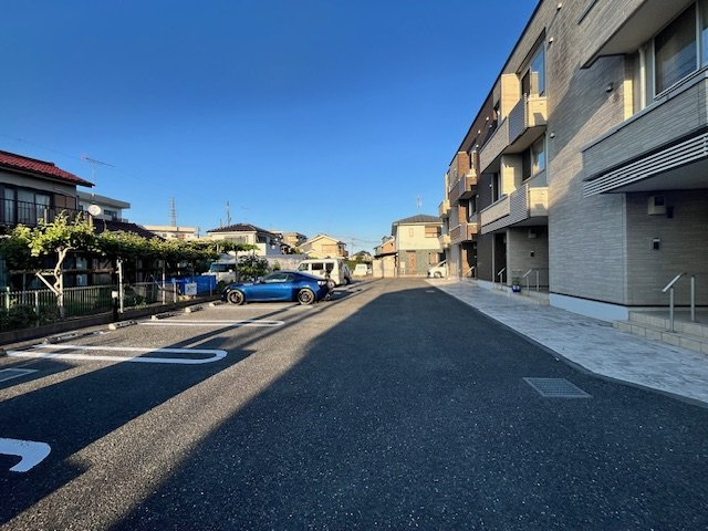 ラシーマカイトの駐車場