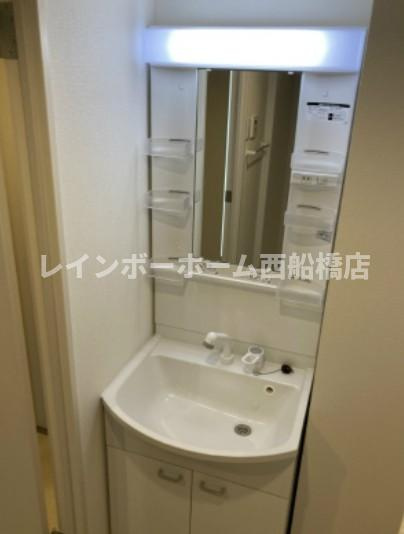 リブリ・Avenirの独立洗面台