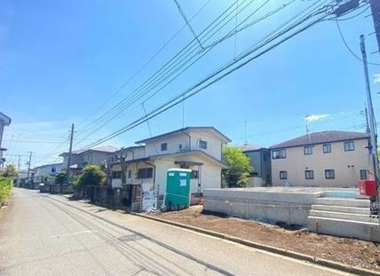 【新築】川越市笠幡平屋建て新築住宅の前面道路含む現地写真|前面道路含む現地写真です