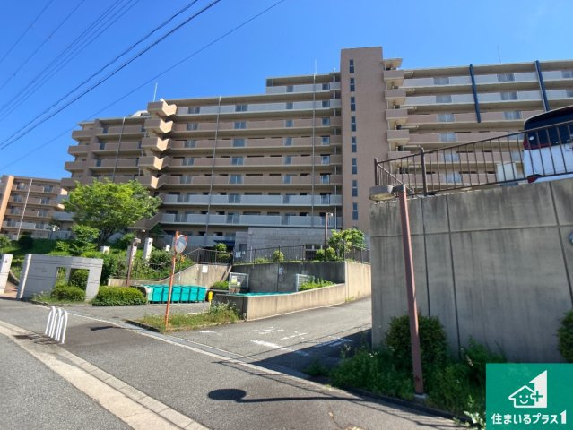 ルイシャトレ垂水壱番館の外観|車通りの少ない前面道路！お子様がいらっしゃるご家族でも安心！