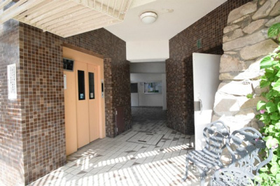 【その他共用部分】 | 千里桃山台団地A1棟 | 現在ご返済中のカーローン・カードローン・教育ローンなどを住宅ローンに一本化したり、家具家電購入費用・引越し費用を住宅ローンと組み合わせるなど、お客さまにメリットの多い住宅ローンのご提案が可能です。