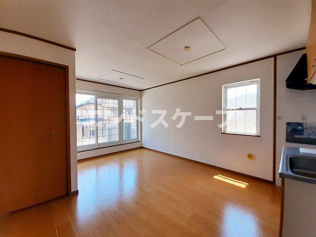 プチシャン・ヴィラの居間・リビング|高崎、前橋のお部屋探しはエンドスケープまで！お客様の理想お聞かせ下さい♪