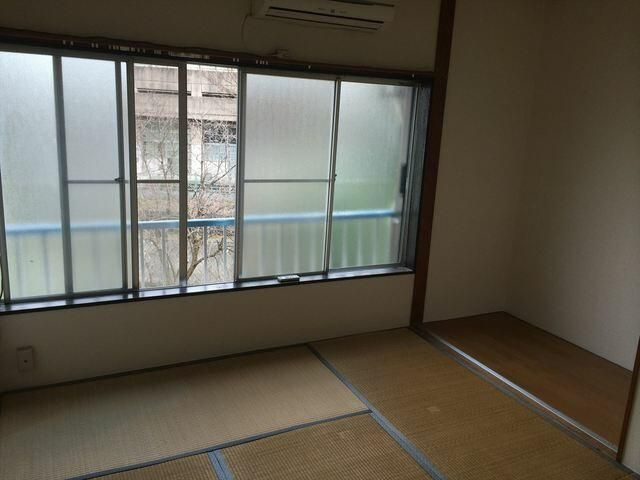 港南ハイツの寝室