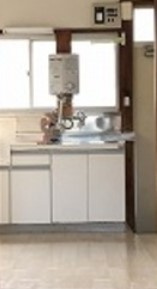 港南ハイツの玄関