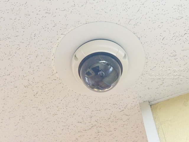 【防犯設備】 | 上池台スカイマンション | 建物や敷地の隅々に目を光らせる防犯カメラが設置されています。現地を見学される際には、カメラの存在やその台数にも意識を払ってみてください。～即日のご見学可能～　お問合せはお気軽にどうぞ。