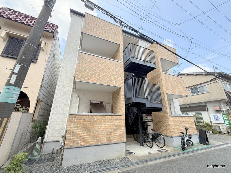 レジア三津屋南　仲介手数料無料