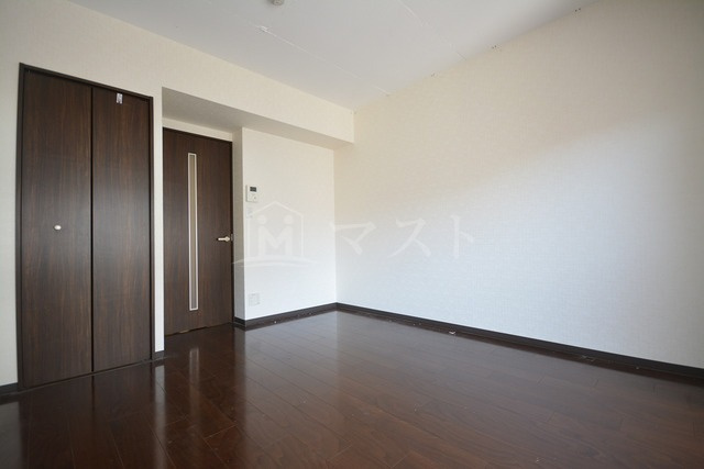 ドーム千代崎の玄関|同マンション内・別居室参考写真