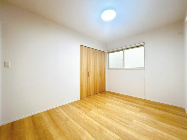 豊橋市西松山町の中古一戸建の洋室|【洋室（２）６帖】 